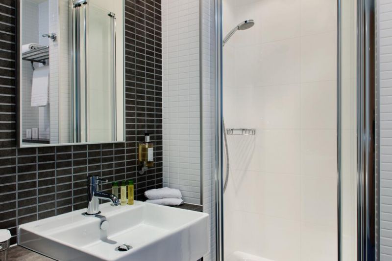 Hilton Amsterdam Central Station 4*