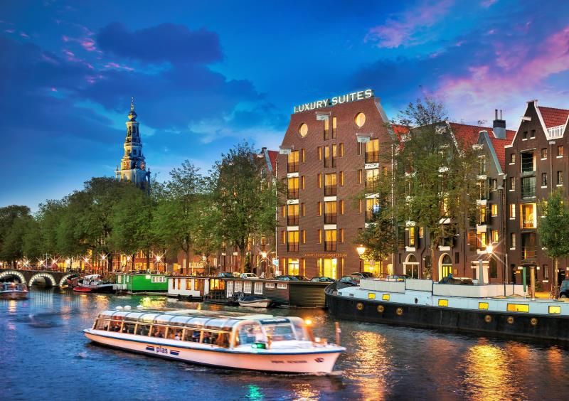 Luxury Suites Amsterdam 5*