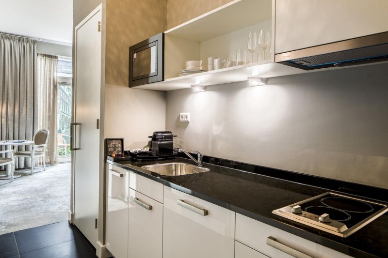 Luxury Suites Amsterdam 5*
