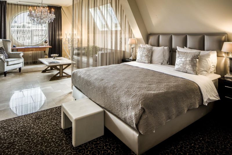 Luxury Suites Amsterdam 5*