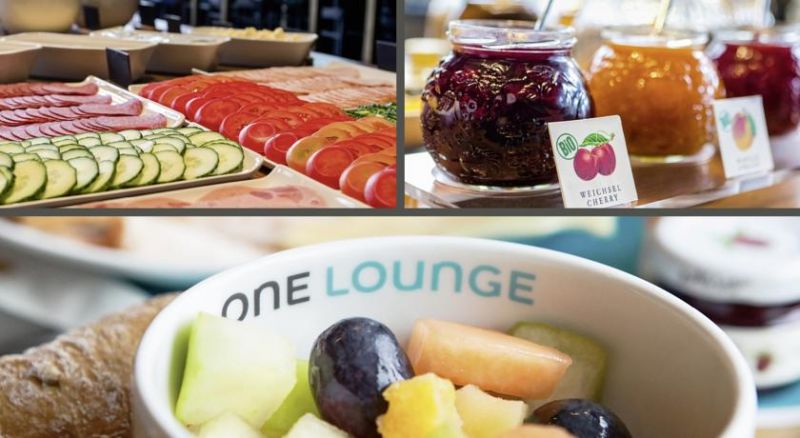 Motel One Amsterdam 3*