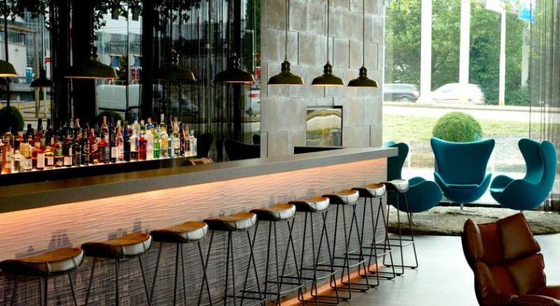 Motel One Amsterdam 3*