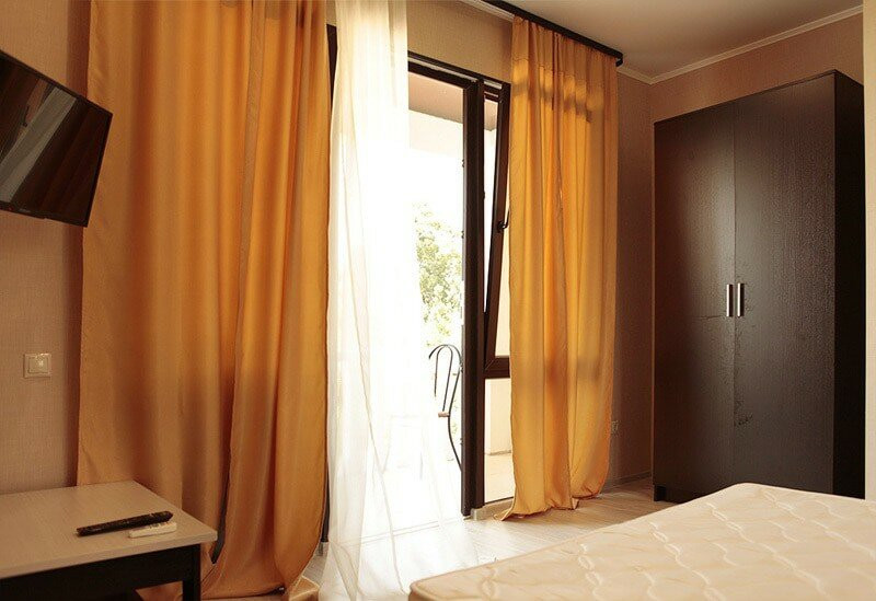 White Hotel (БЕЛЫЙ ДОМ) 2*
