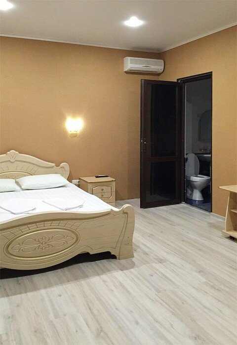 White Hotel (БЕЛЫЙ ДОМ) 2*