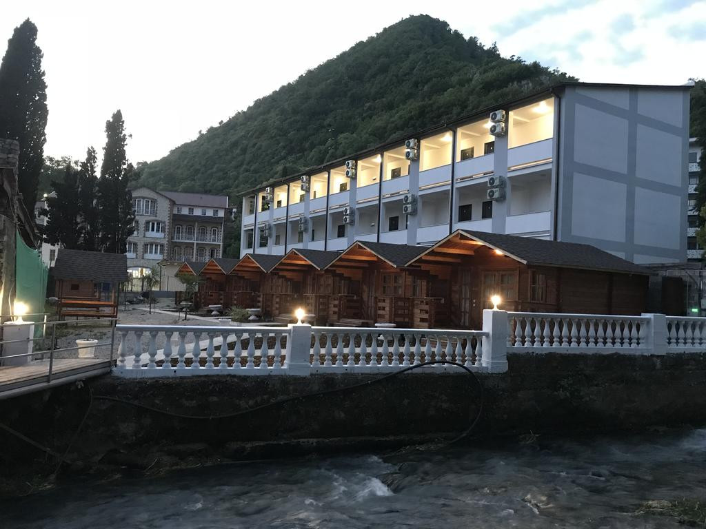 Holiday Park Psyrdzha (ХОЛИДЕЙ ПАРК ПСЫРДЦХА)