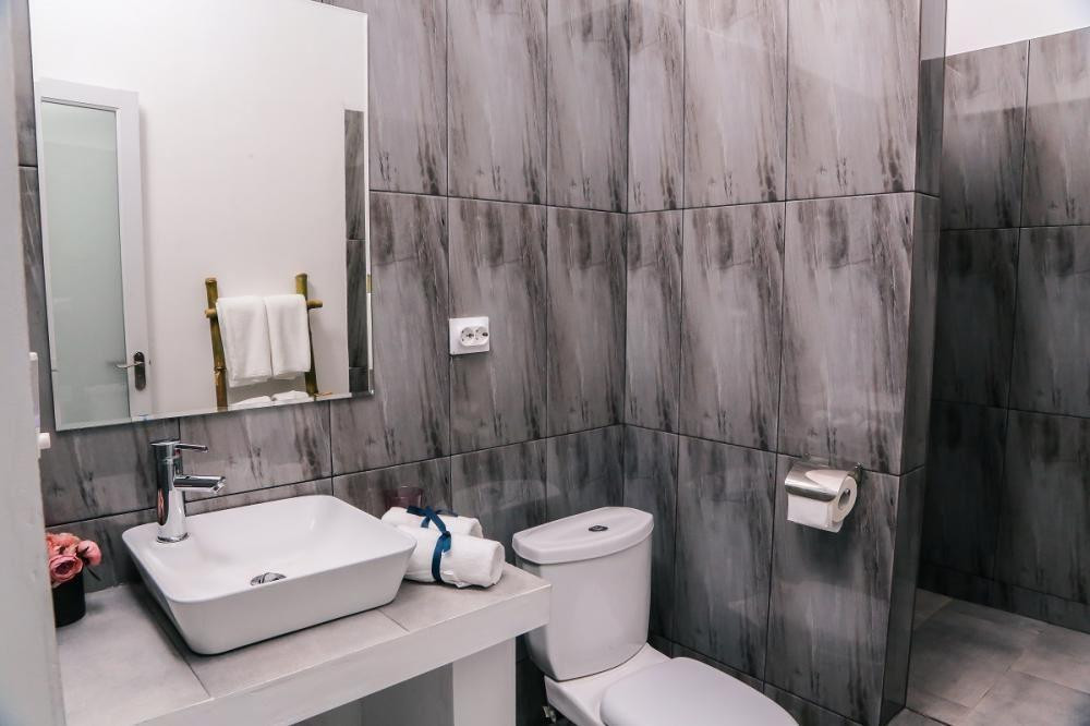 Higos Hotel 3*