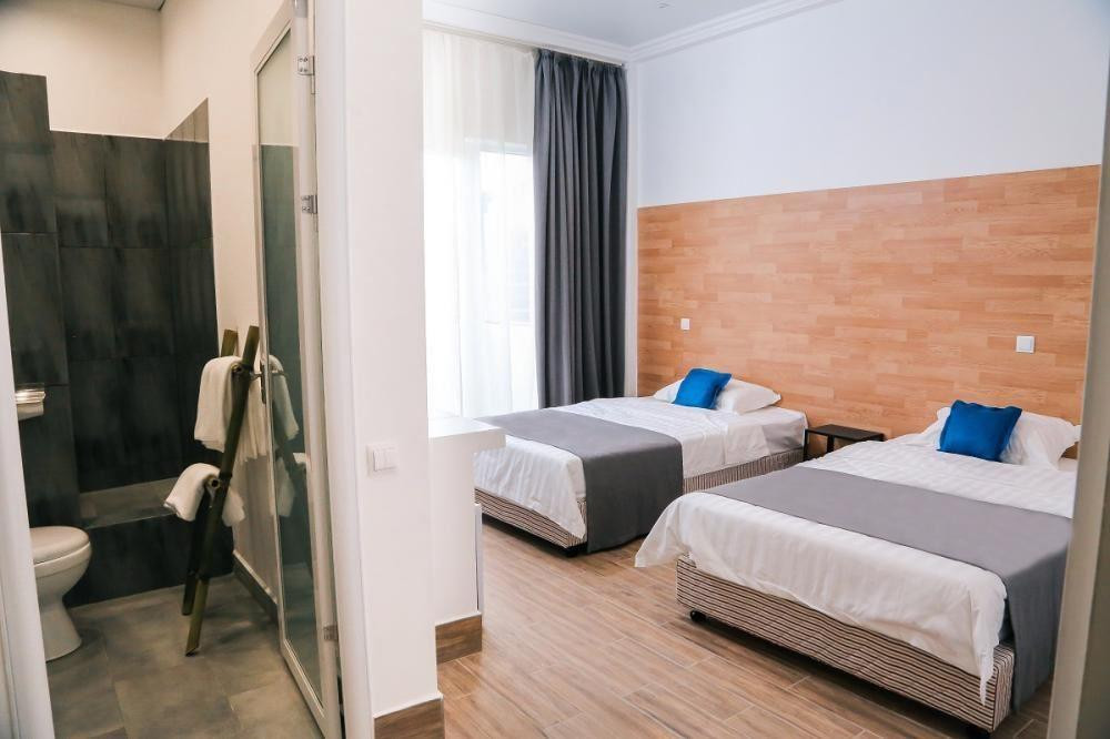 Higos Hotel 3*