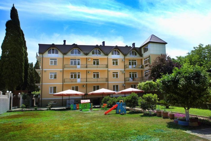 КИПАРИС ОТЕЛЬ 3*