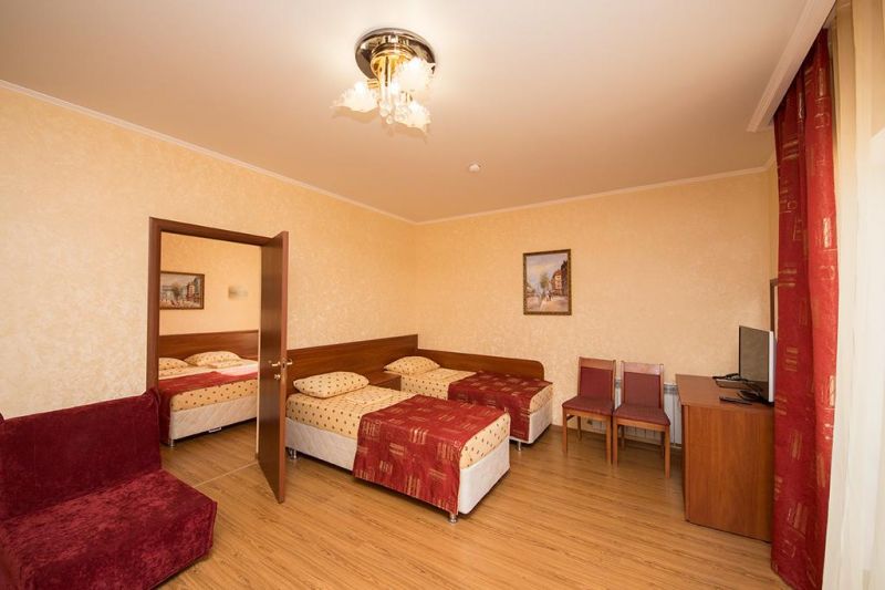 ДЕ ПАРИЖ 2*