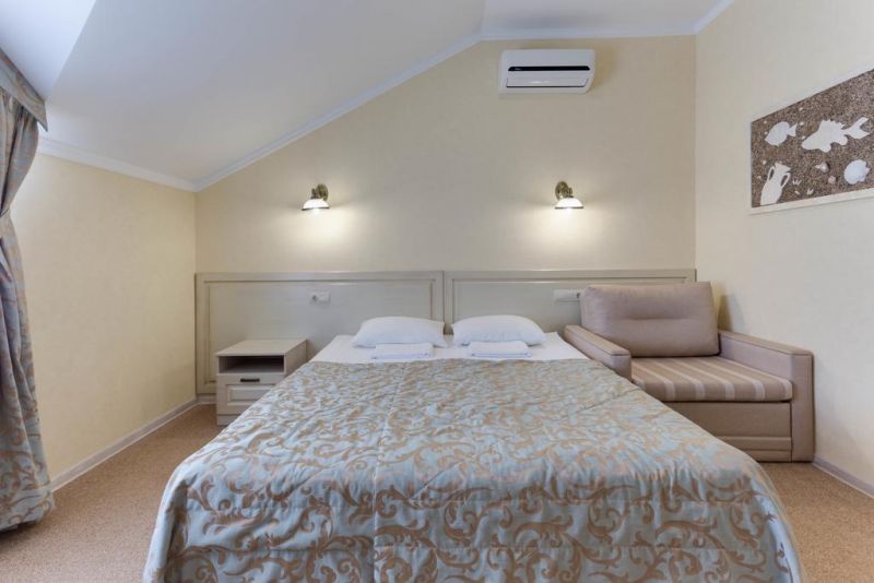 ЕВПАТОРИОН 2*