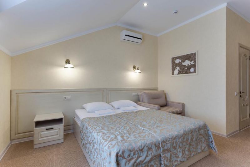 ЕВПАТОРИОН 2*