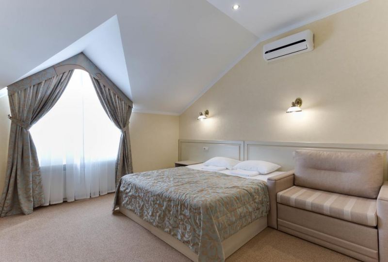 ЕВПАТОРИОН 2*