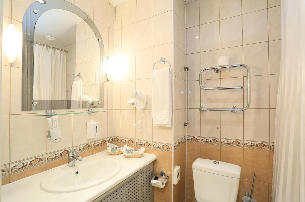 Guyot Business Boutique (ГАЙОТ) 4*