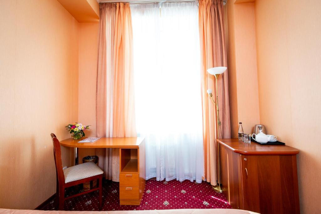 Guyot Business Boutique (ГАЙОТ) 4*