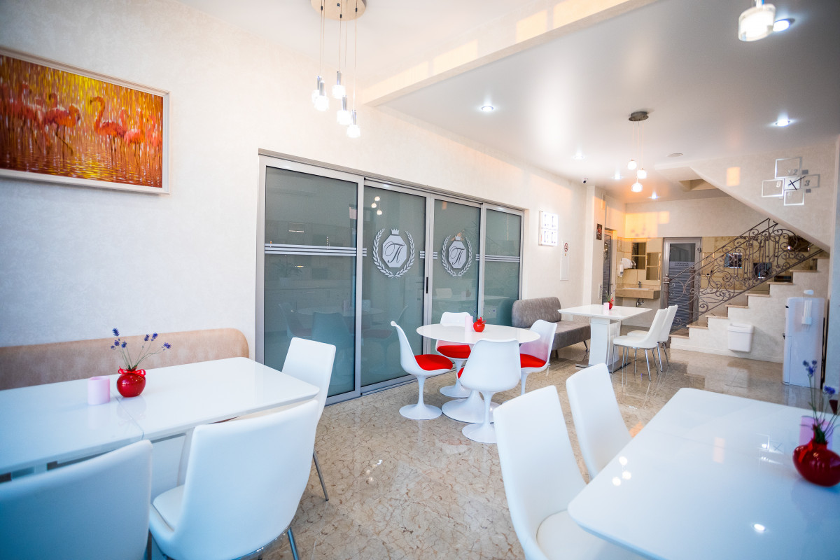 ГРАНАТОВОЕ ПОМЕСТЬЕ 3*