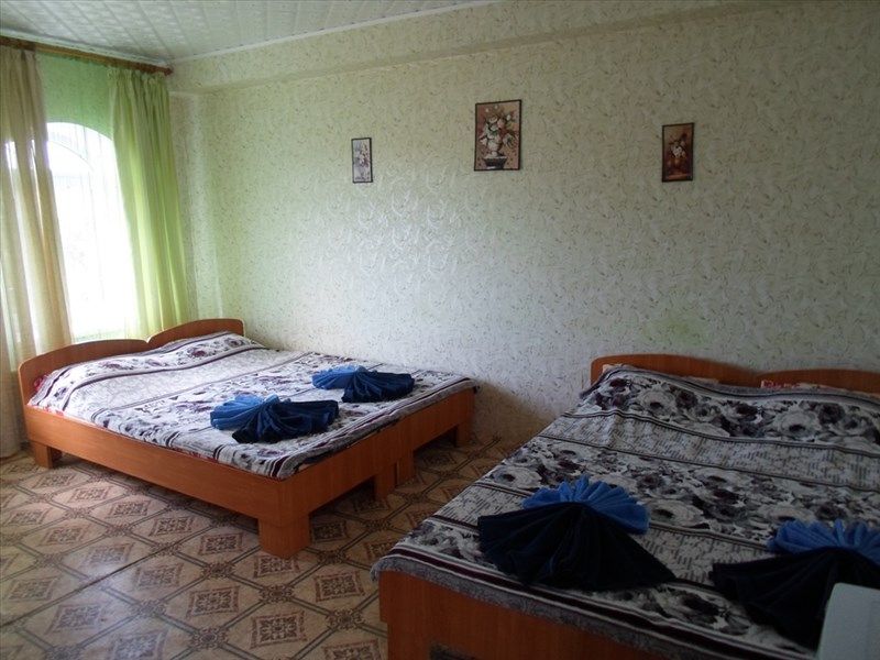 ГРИН ЯРД (ЗЕЛЕНЫЙ ДВОР) 2*