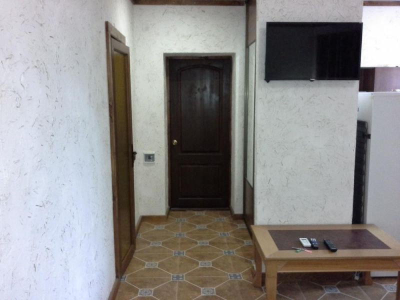 КАРАВАН-САРАЙ МЕЖВОДНОЕ 2*