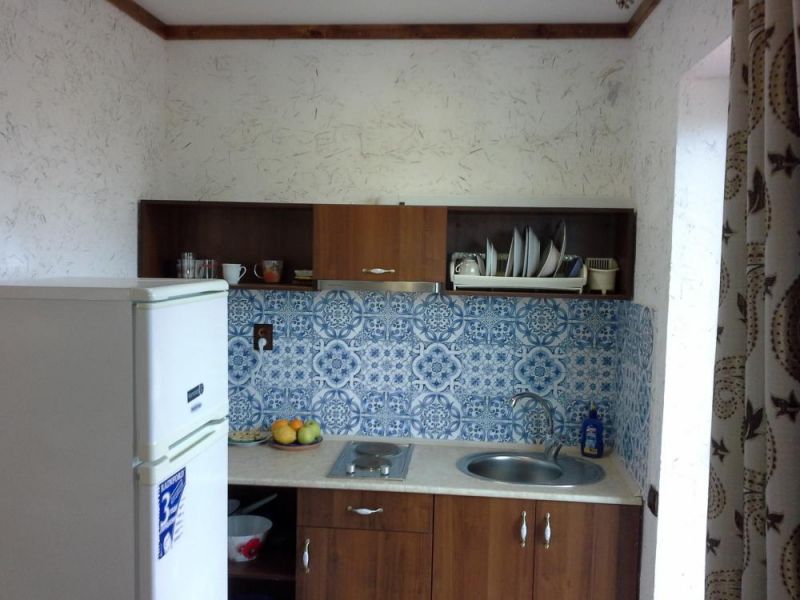 КАРАВАН-САРАЙ МЕЖВОДНОЕ 2*
