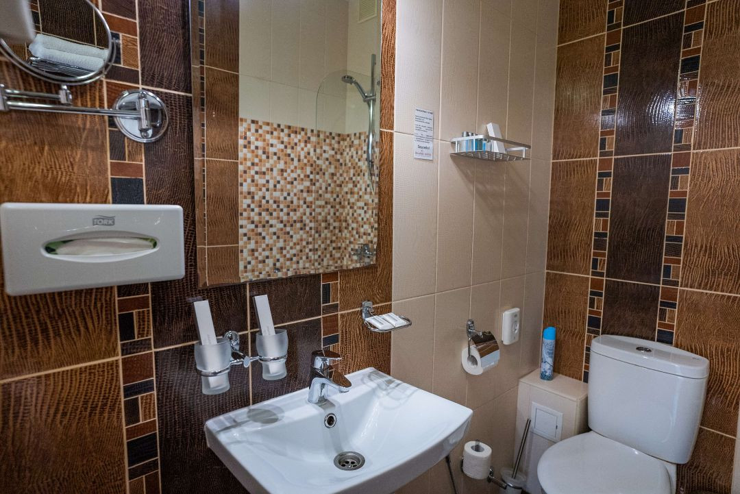 КОМПАС МАГНОЛИЯ ГЕЛЕНДЖИК 3*
