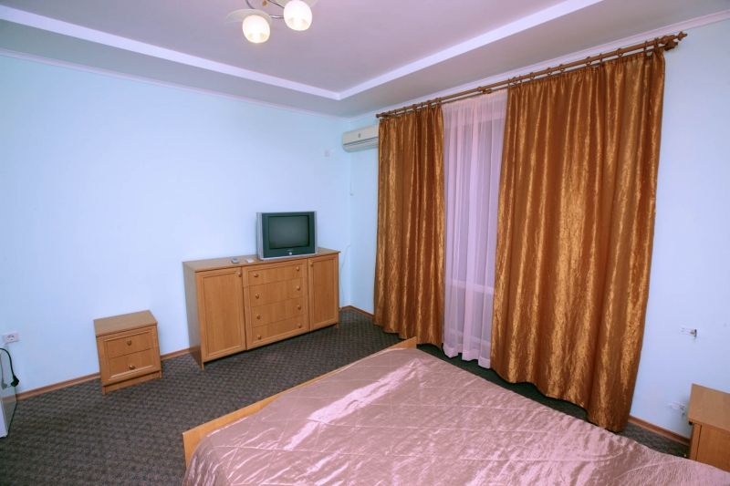 МЕРКЕЗ 2*