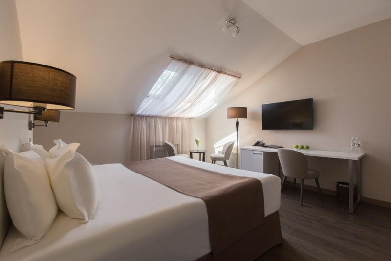 ПОКРОВСКИЙ 4*