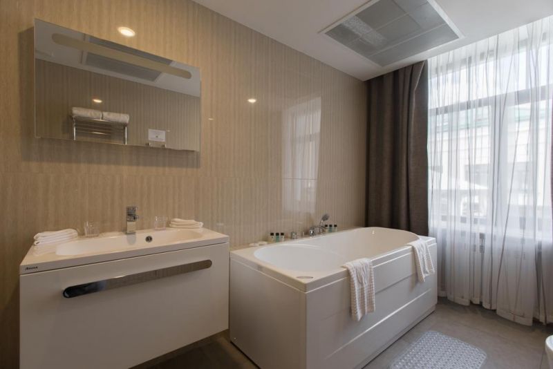 ПОКРОВСКИЙ 4*