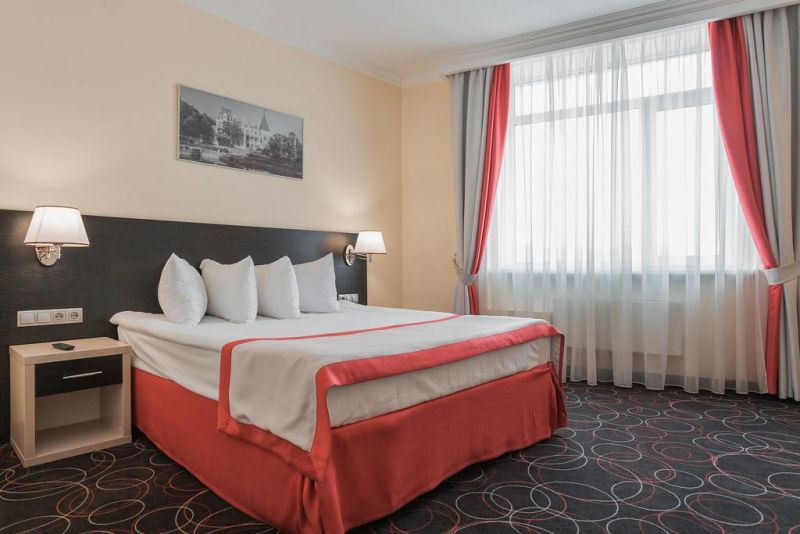 ПРИНЦ ПАРК ОТЕЛЬ 4*