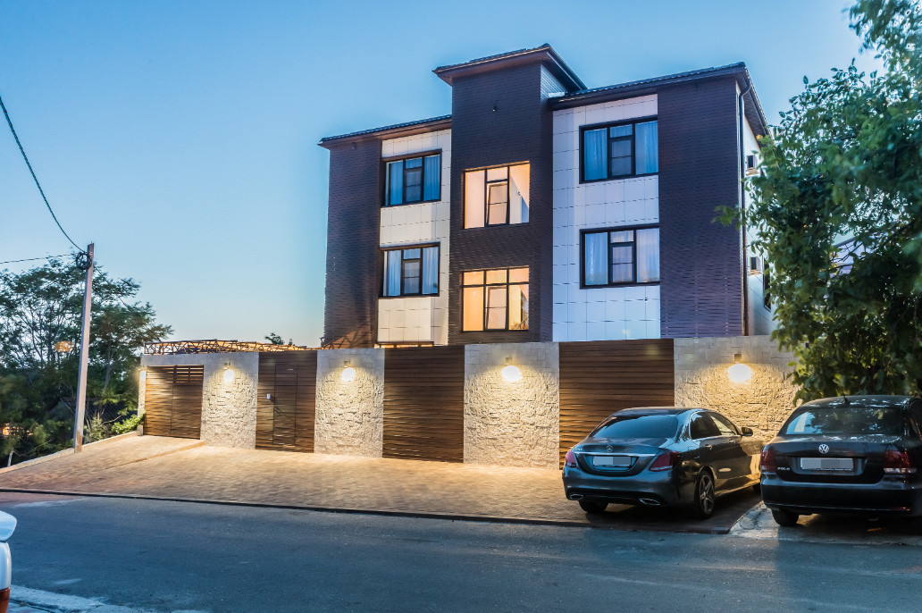 Sowa House 2*