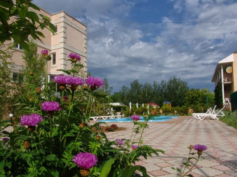 У МОРЯ ВИТИНО 1*