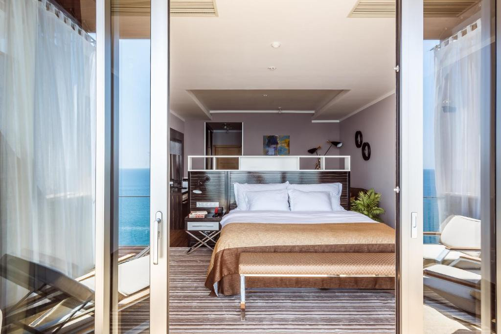 УТЕСОВ 5*