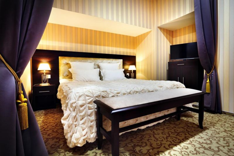 ВОЛХОВ 4*