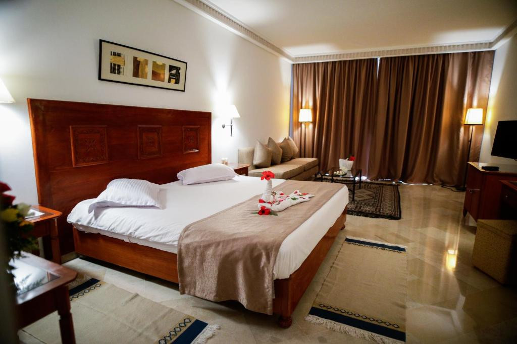 Alhambra Thalasso 5*