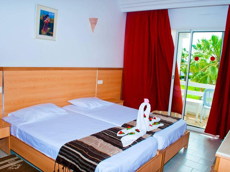 Thapsus Beach Resort 4*