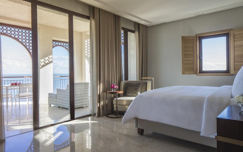 Four Seasons Hotel Tunis 5*