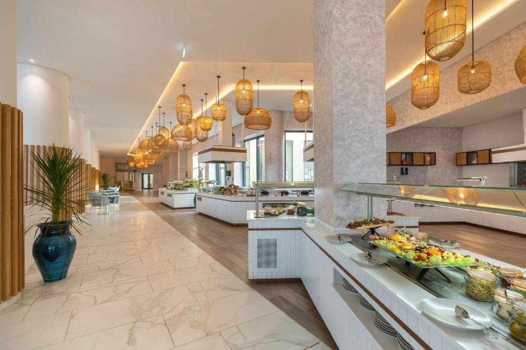 Hilton Skanes Monastir Beach Resort 5*