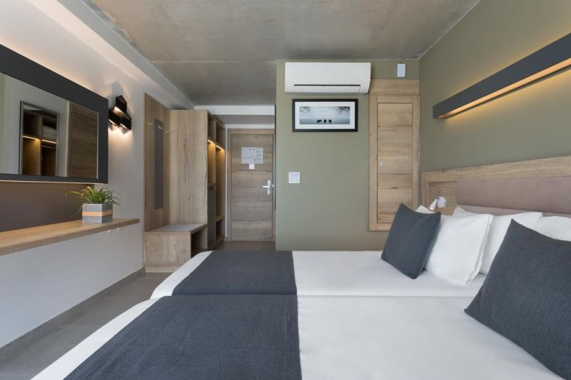Azur Hotel By St Hotels 3*