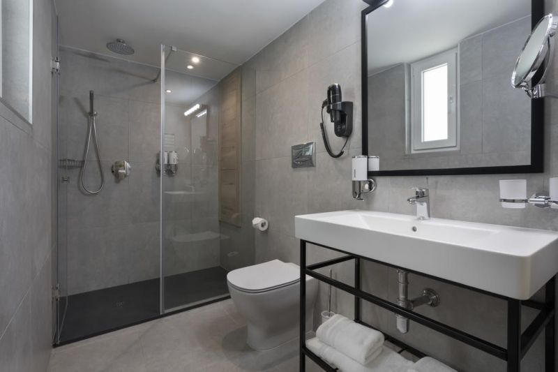 Azur Hotel By St Hotels 3*