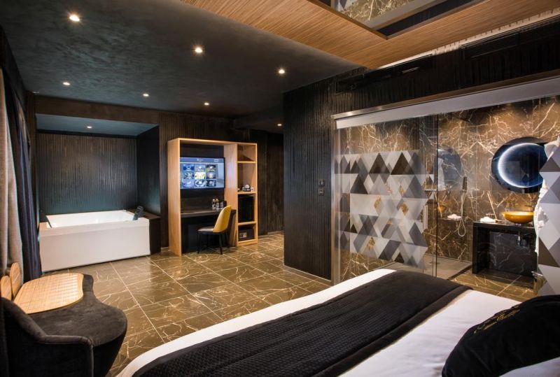 H Hotel 4*