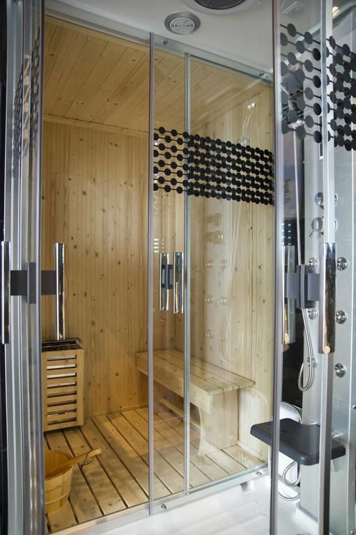 Hugos Boutique Hotel 4*