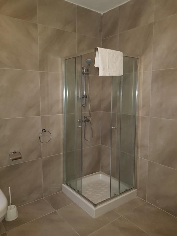 Mavina Hotel & Apartments 3*