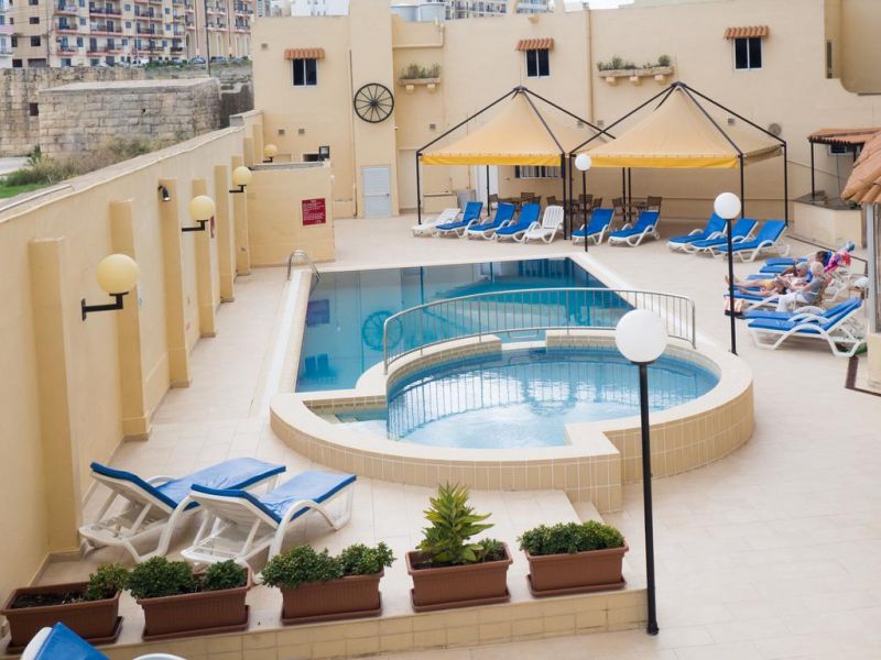 Mavina Hotel & Apartments 3*