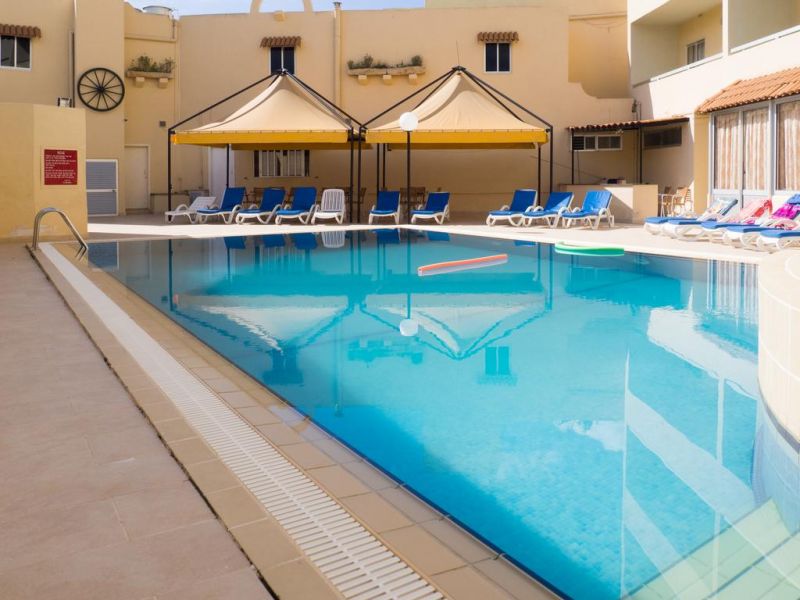 Mavina Hotel & Apartments 3*