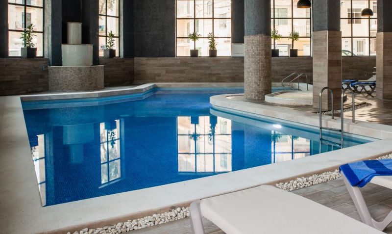 Pebbles Resort 4*