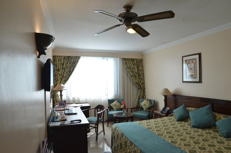 Jacaranda 4*