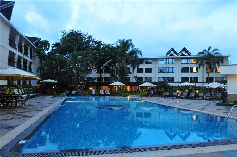Jacaranda 4*