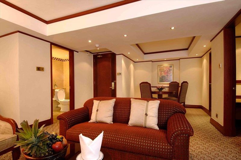 Nairobi Serena 5*