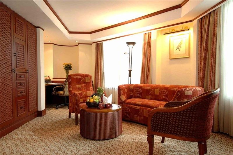 Nairobi Serena 5*