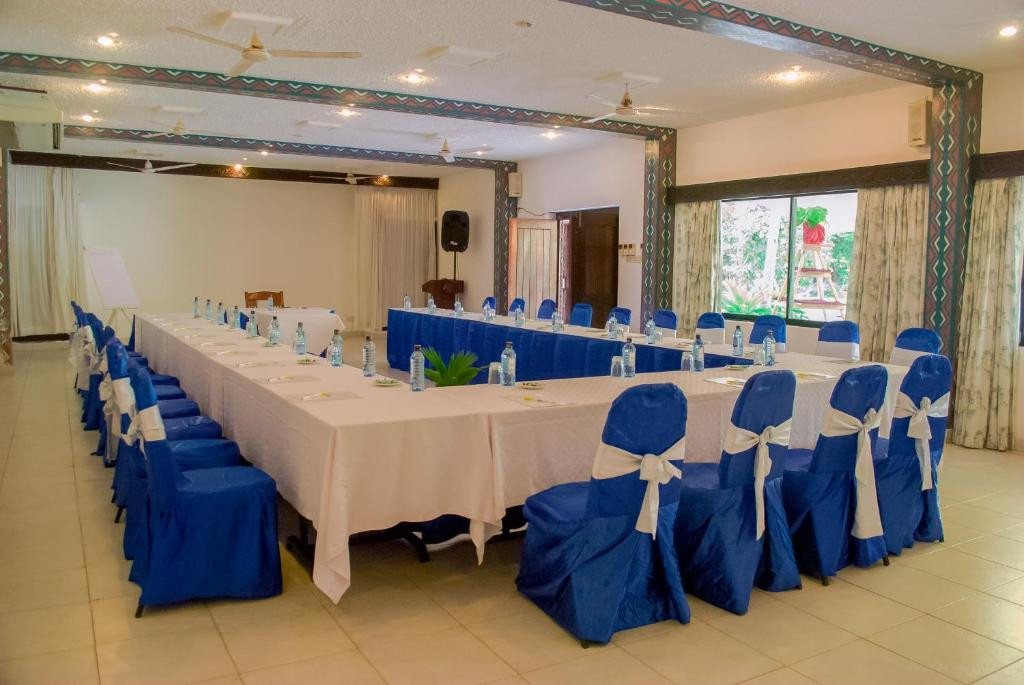 Reef Hotel 3*