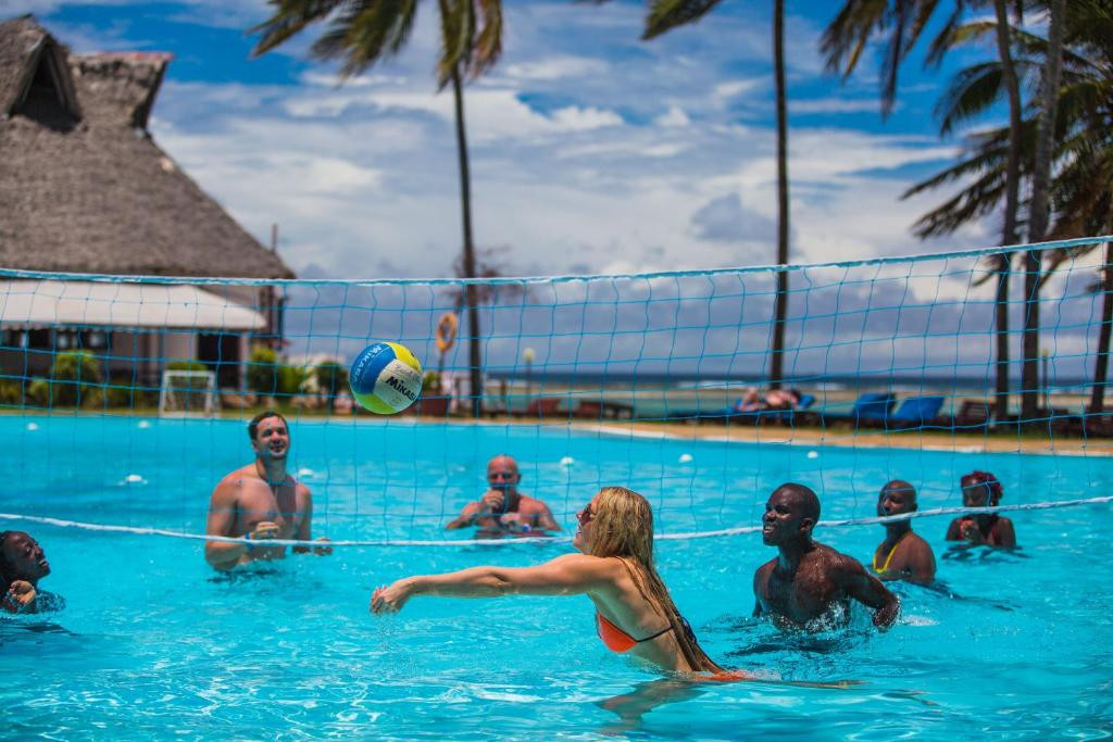 Reef Hotel 3*