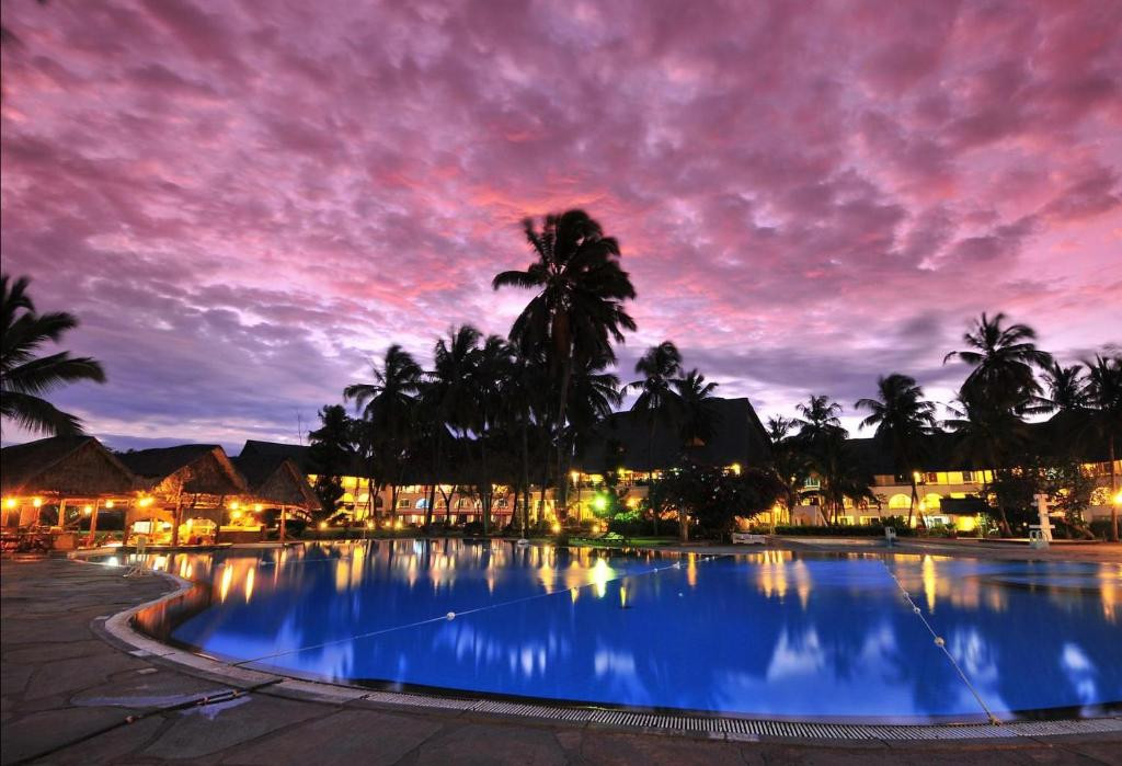 Reef Hotel 3*